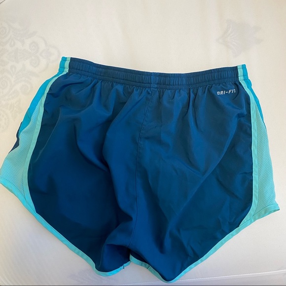 Nike Dri-Fit Running Shorts - Picture 2 of 3